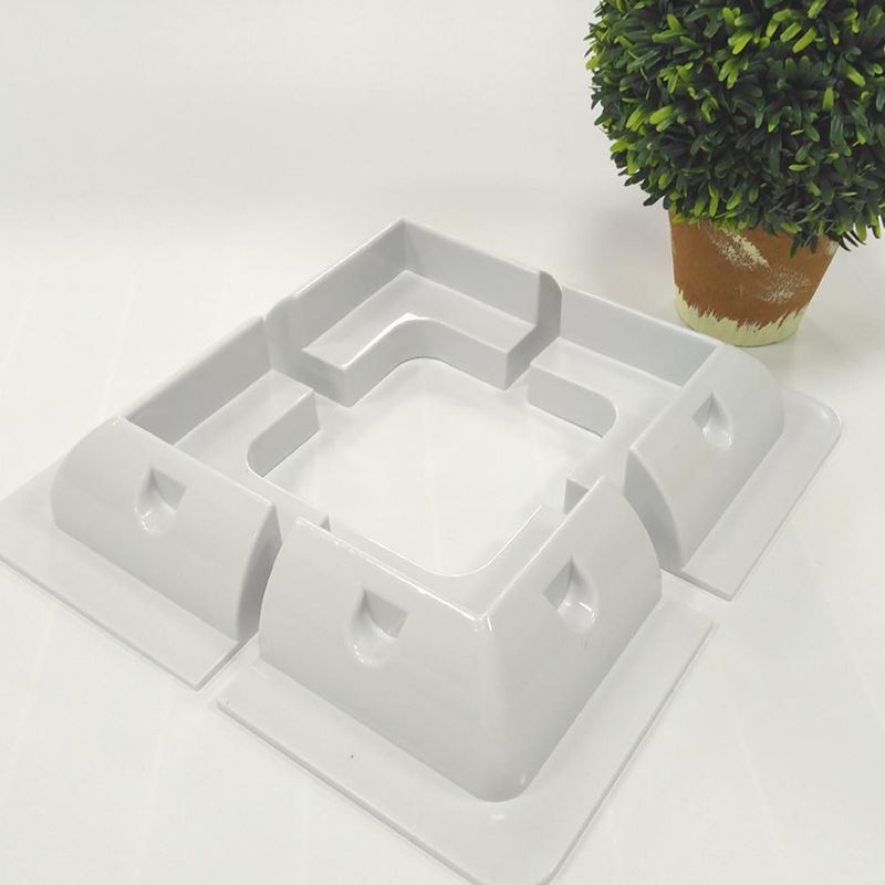 Square brackets for motorhome mounting panel real scene